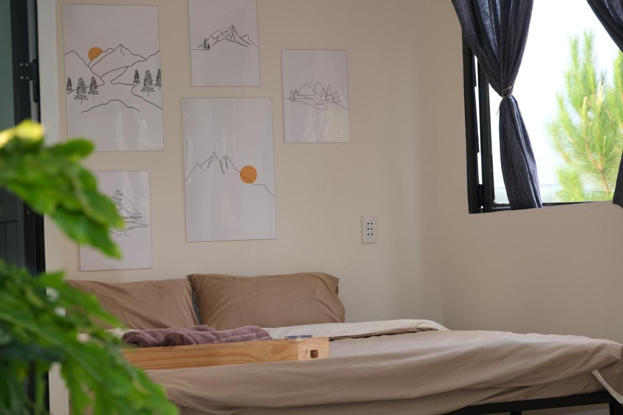 Family Room with Mountain View