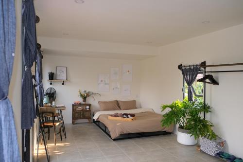 Family Room with Mountain View