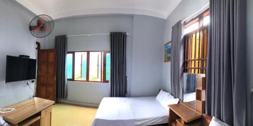 King Room with Lake View