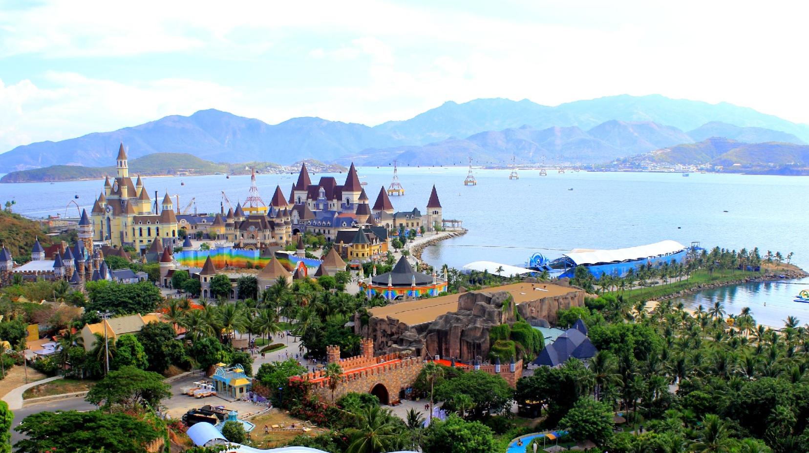 VinWonders Nha Trang - 1.89 km from property