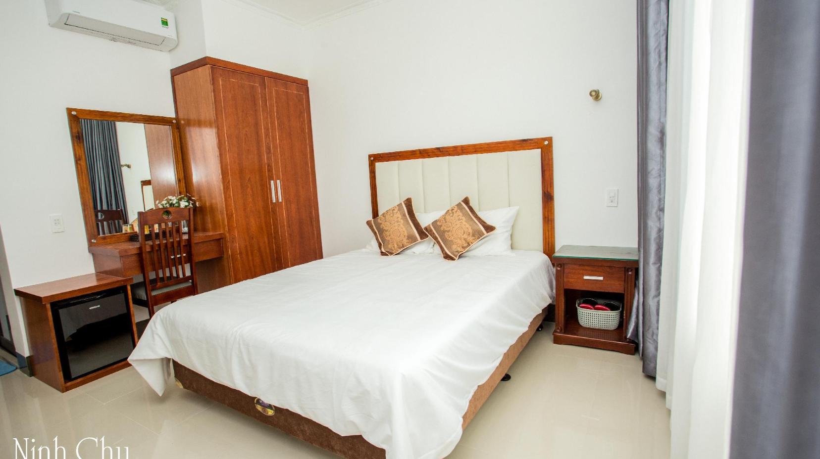 Deluxe Double Room with Sea View - Bed