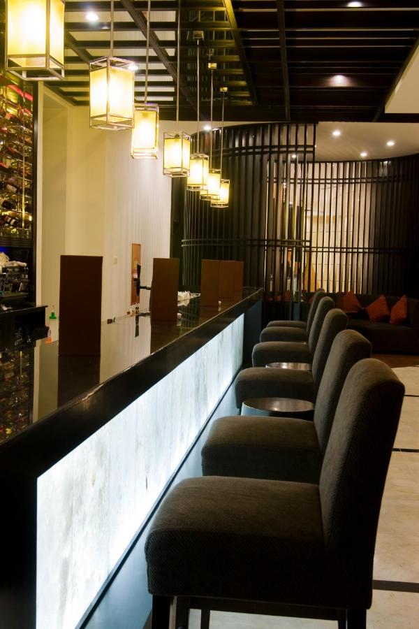 Bar/lounge