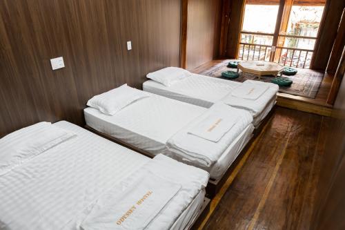 Single Bed in Dormitory Room