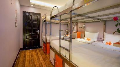 Dormitory 6-Bed (Mixed)