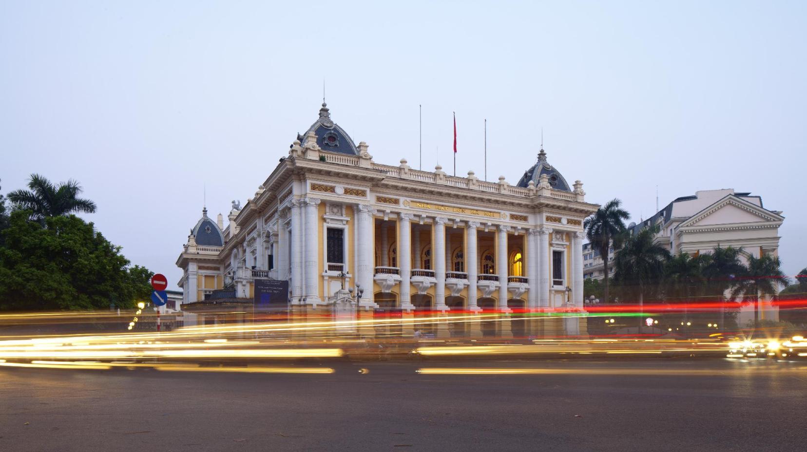 Hanoi Opera House - 100 m from property