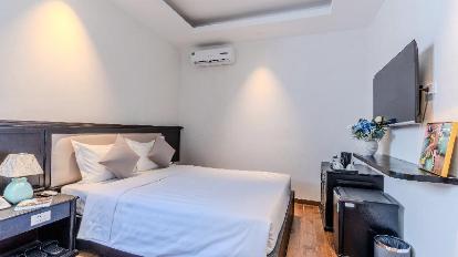 Deluxe Double Room - Bed