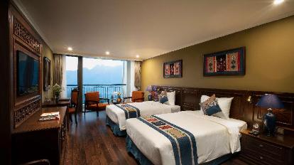 Deluxe Double or Twin Room with Balcony - Bedroom