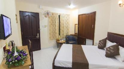 Standard Single Room for 1 Adult - Bedroom