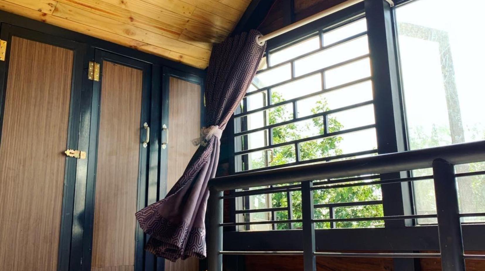 Cottage with Garden View - Bedroom