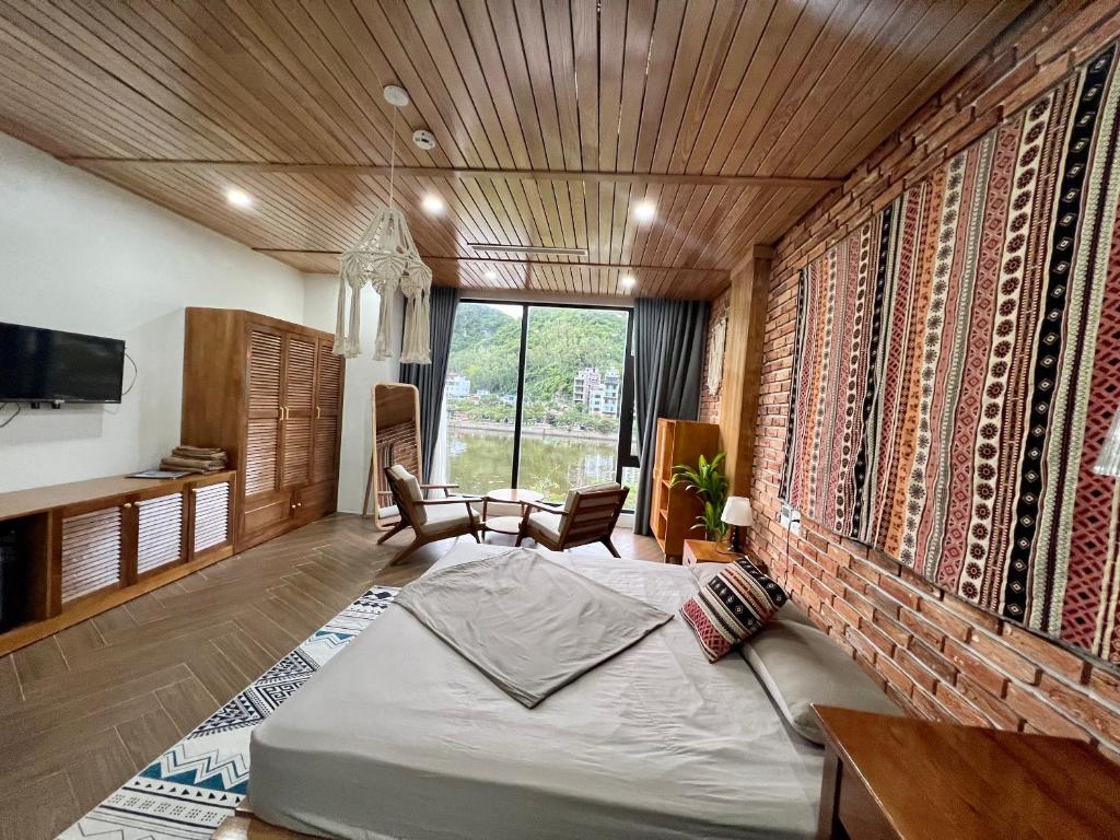 Double Room with Lake View