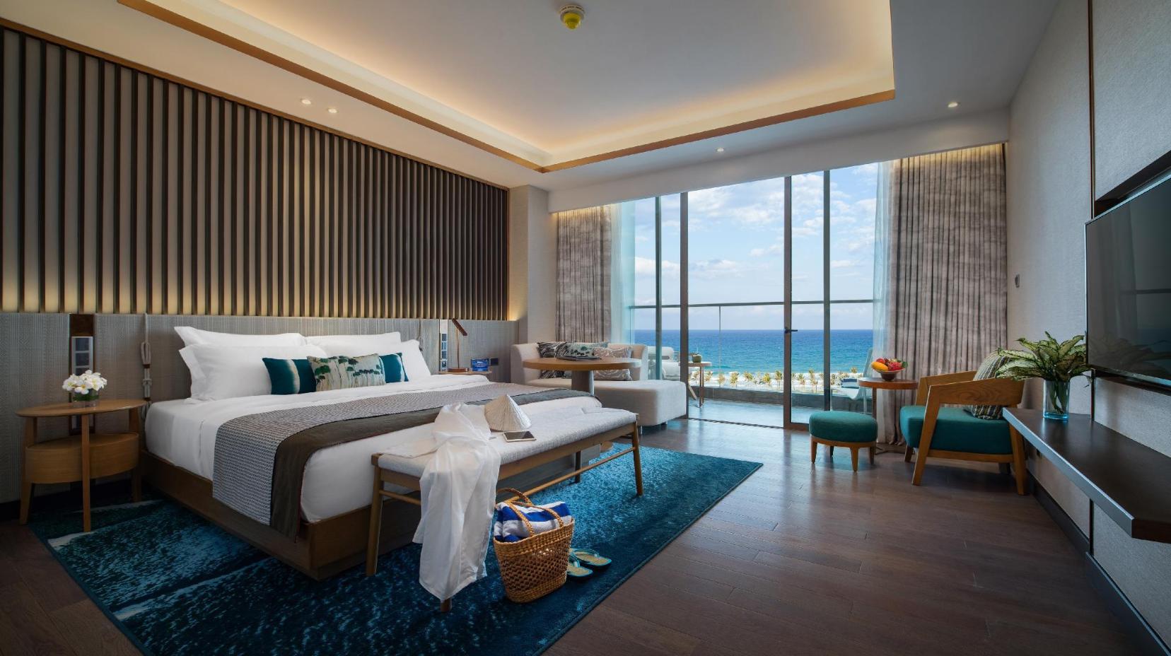 Deluxe Ocean View Room - Bed