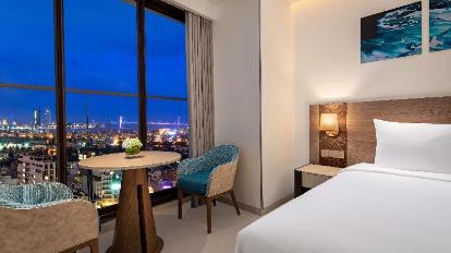 Deluxe Room - City View - Guestroom