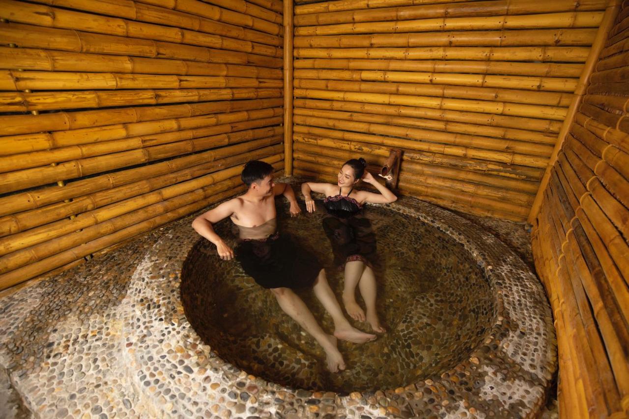 Hot spring bath