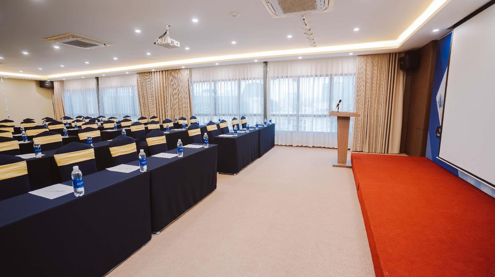 Meeting room / ballrooms