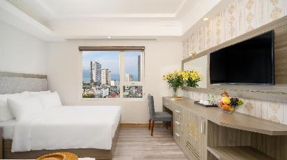 Triple Room With City View - Room plan