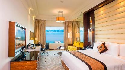 Deluxe Double Room with Sea View - Bed