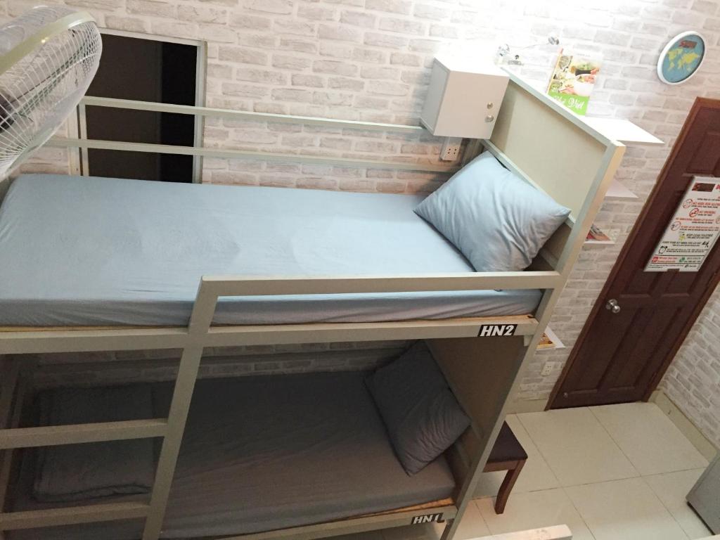 Bunk Bed in Mixed Dormitory Room