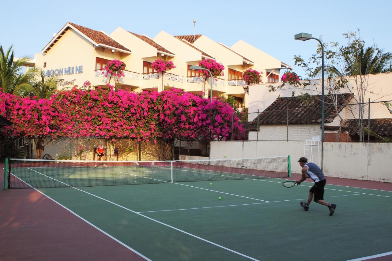 Tennis court