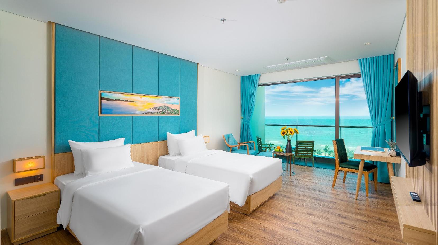 Pacific Ocean Twin Room - Bed