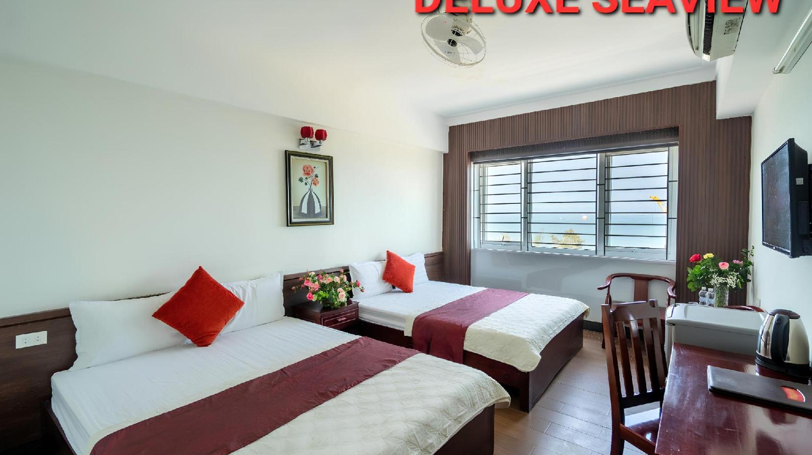 Grand Sea View - Bed