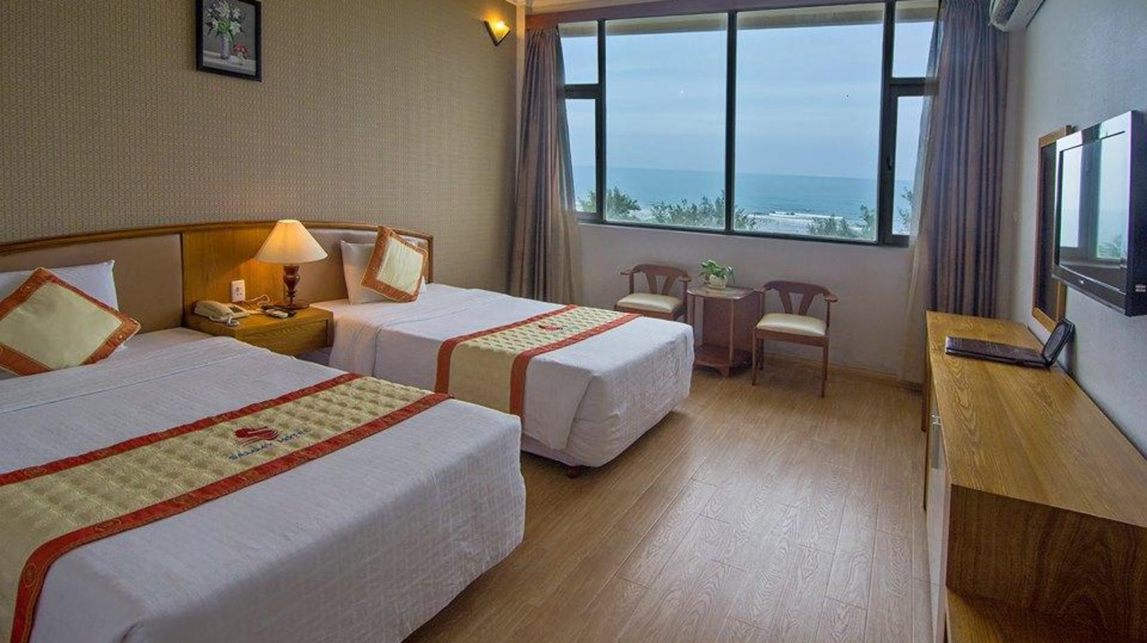 Superior Sea View Twin Room - Bed