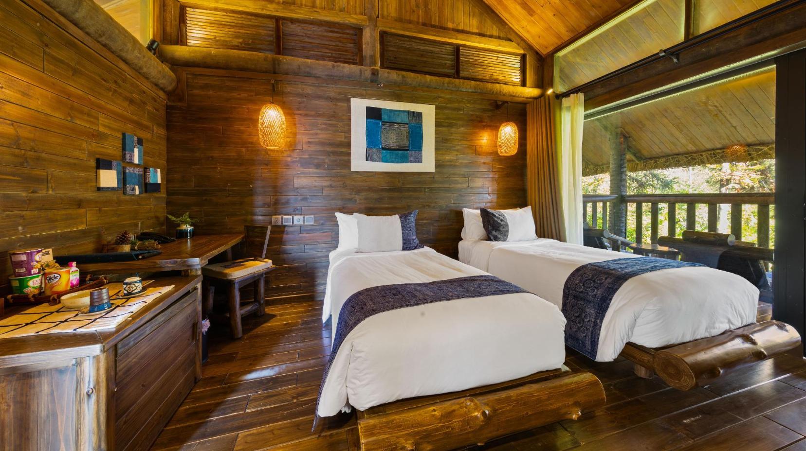 Mountain View Bungalow - Bed