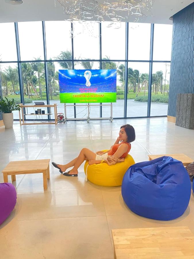 Shared lounge/TV area