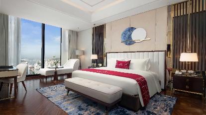 Grand Sea View Suite - Bed