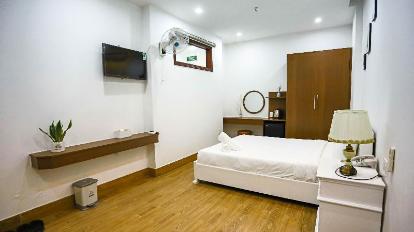 Standard Double Room - Bed