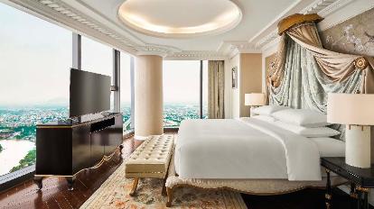 Presidential Suite, 1 King, Skyline view - View