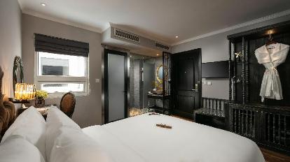 Executive Room - Bed