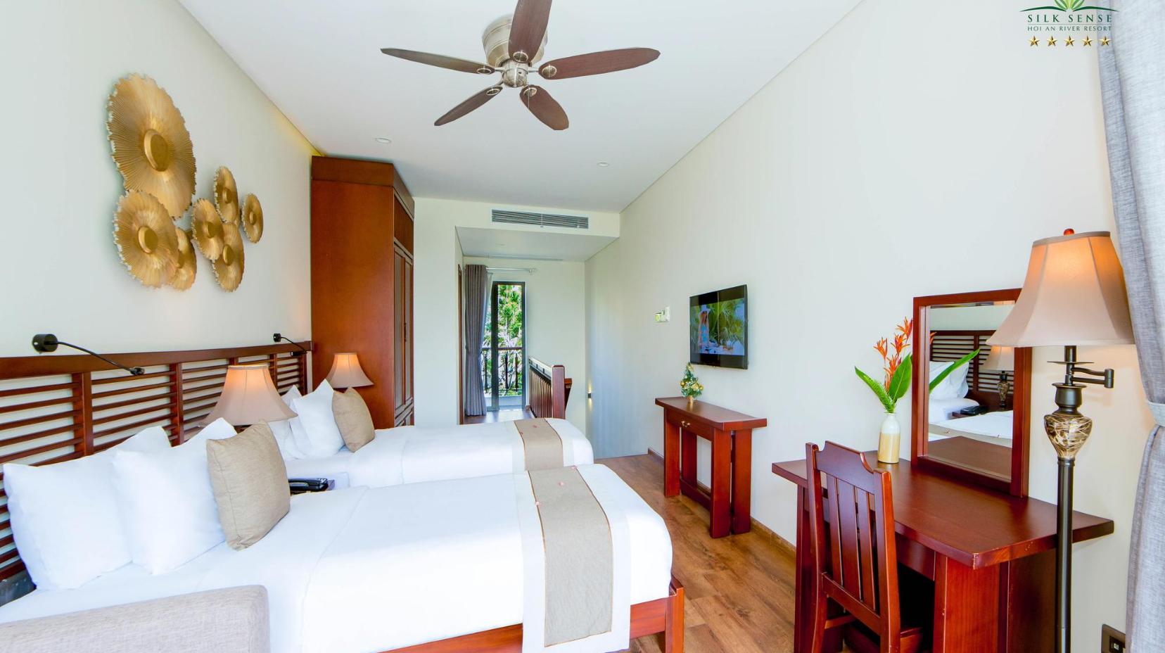 2-Bedroom River View Villa - Bed