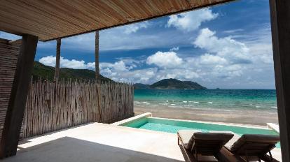 Beachfront Duplex Pool Villa - View