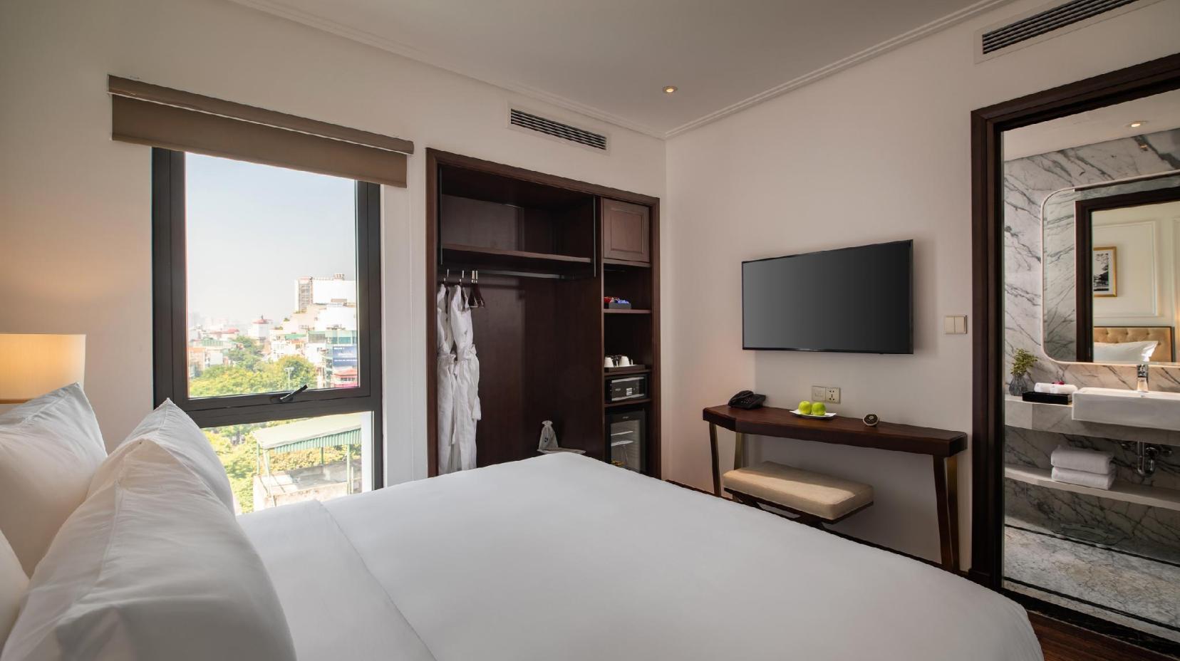 Deluxe Room - View