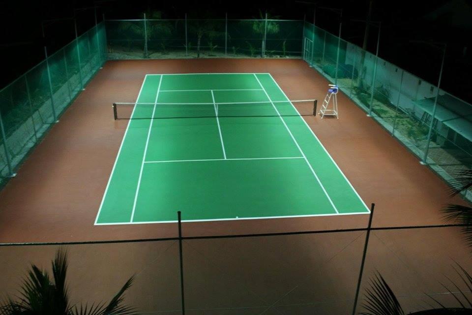 Tennis court