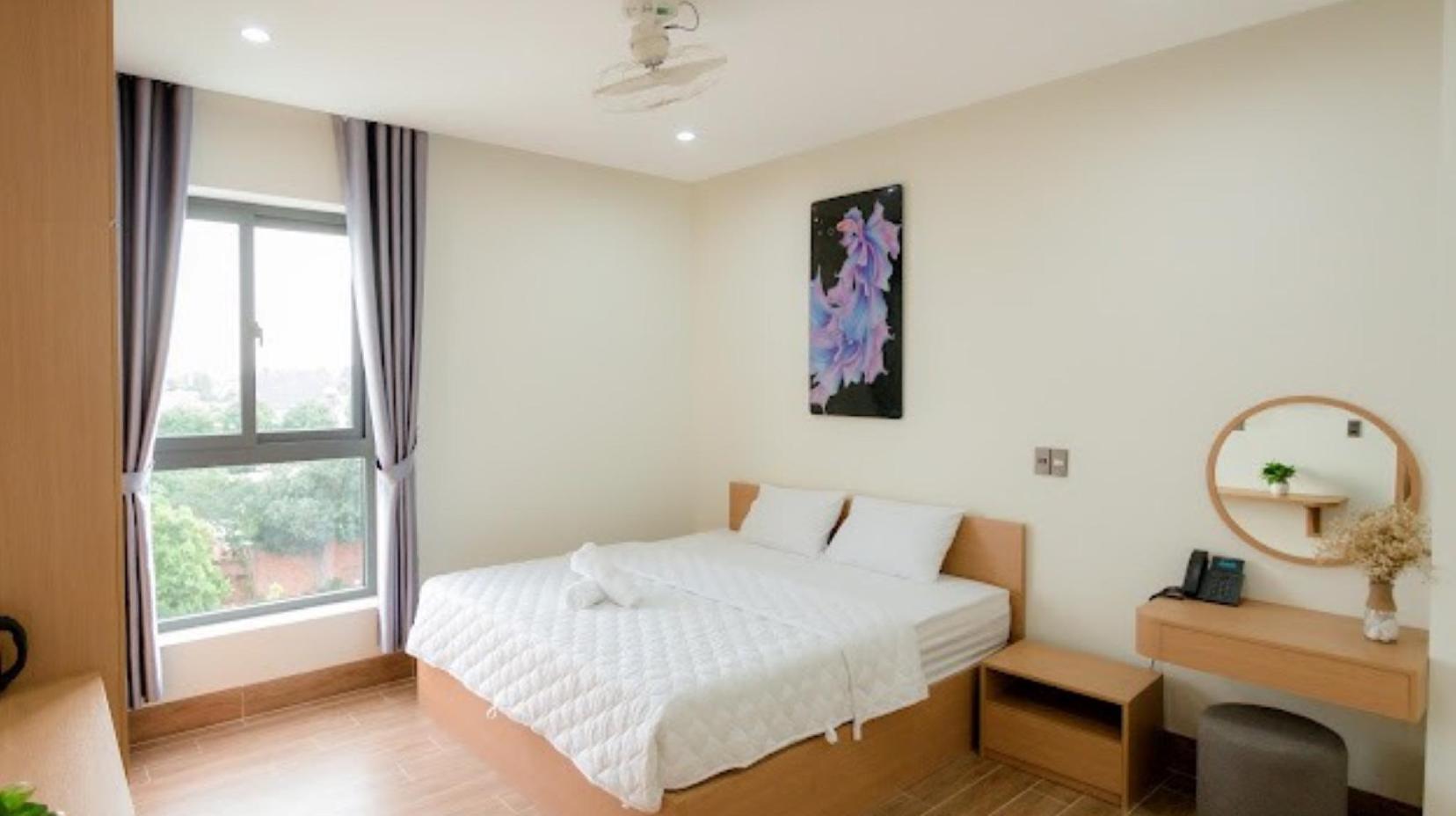 Deluxe Double Room with Balcony - Bed