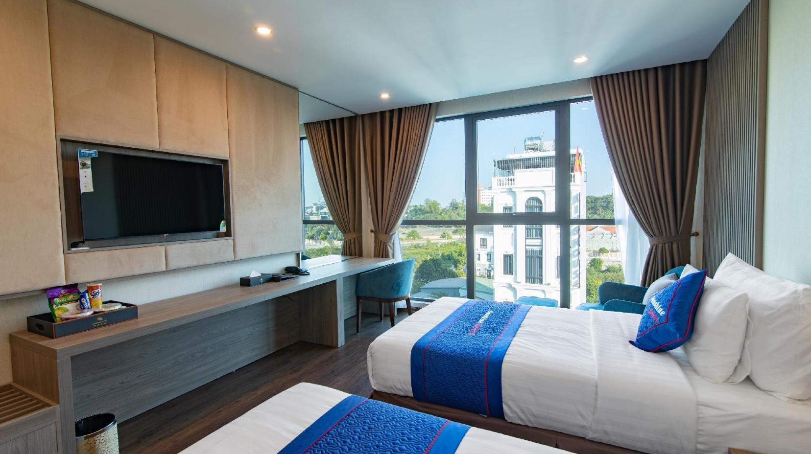 Deluxe Twin Room - View