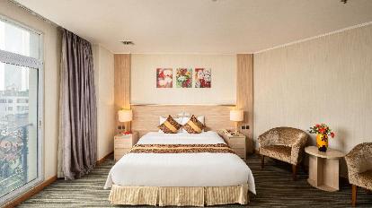 Deluxe Double Room - Bed