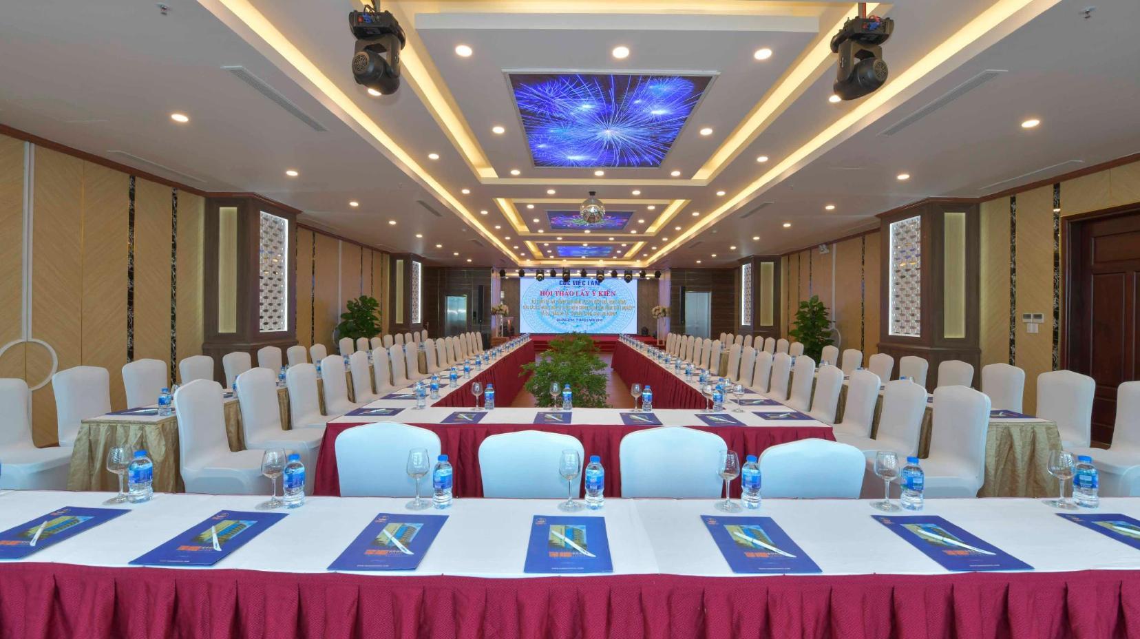 Meeting room / ballrooms