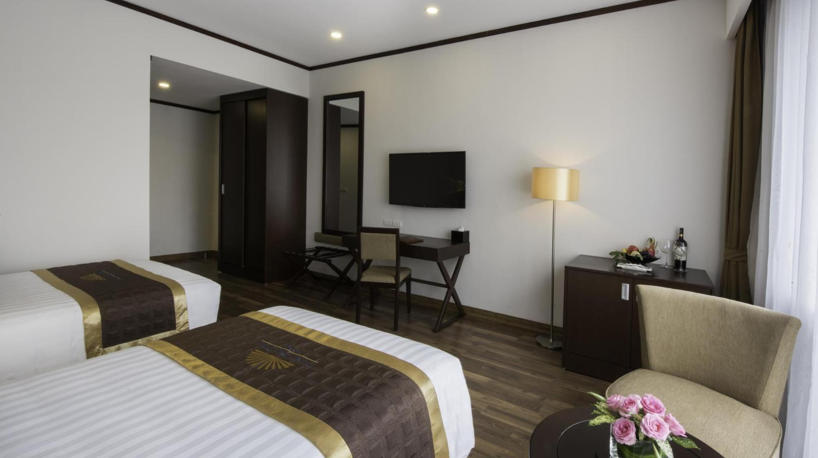 Deluxe Double or Twin - Room plan