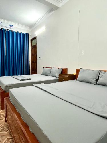 Large Double or Twin Room