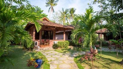 Garden View Bungalow - Interior view