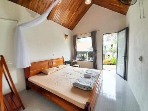 Double Room with Mountain View