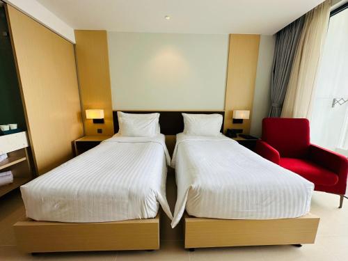 Deluxe Twin Room with Sea View