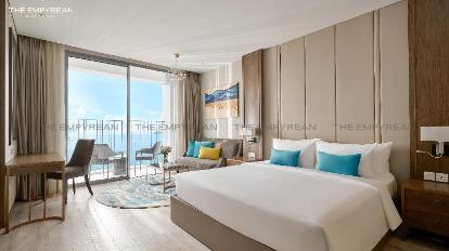 Deluxe Sea View King Room with Balcony - View