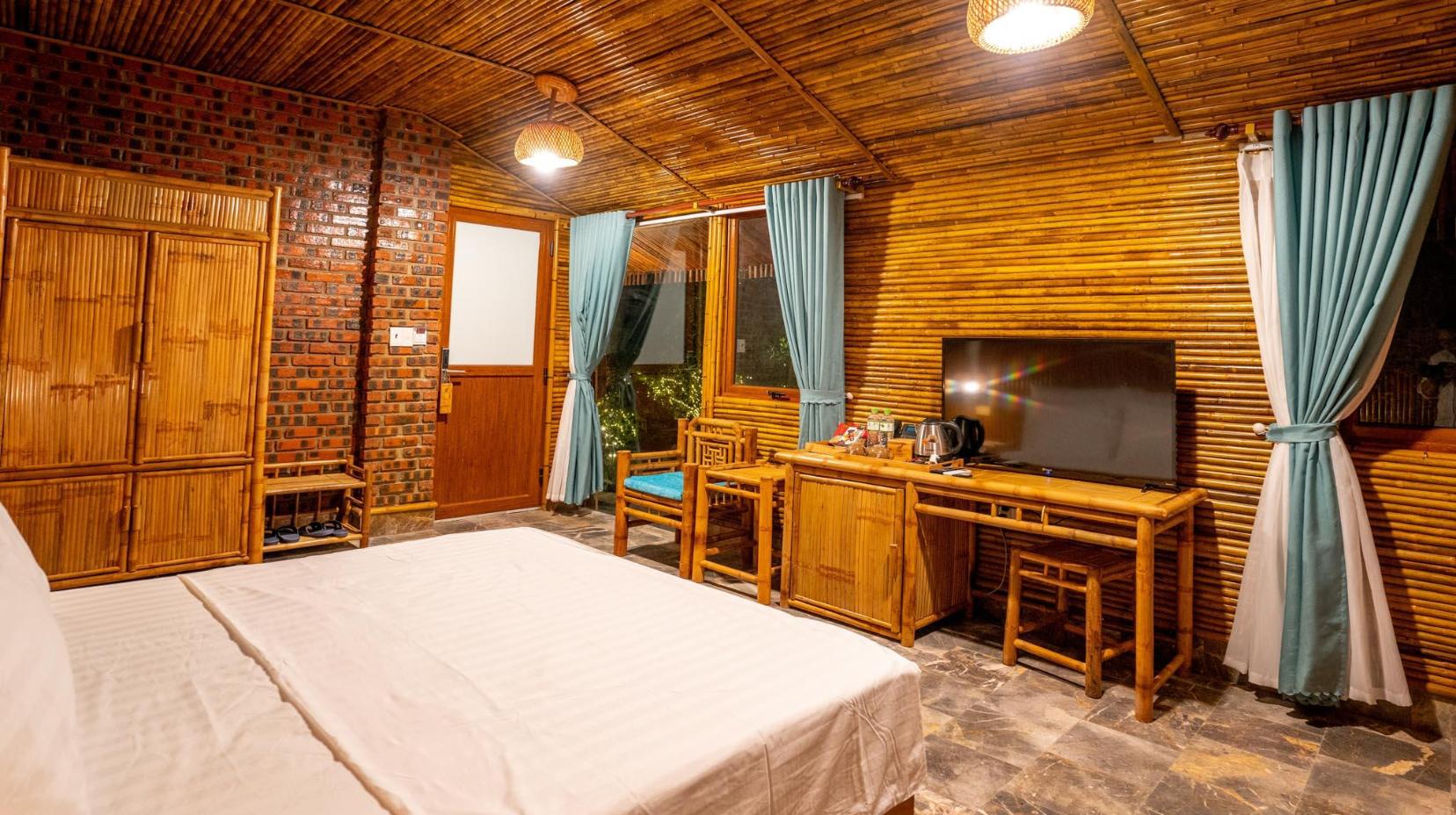 Standard Double Room - Adult Only, Non-Smoking - Bed