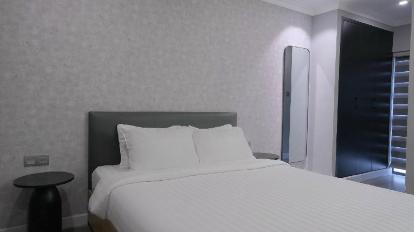 Deluxe Double Balcony Room - Bed