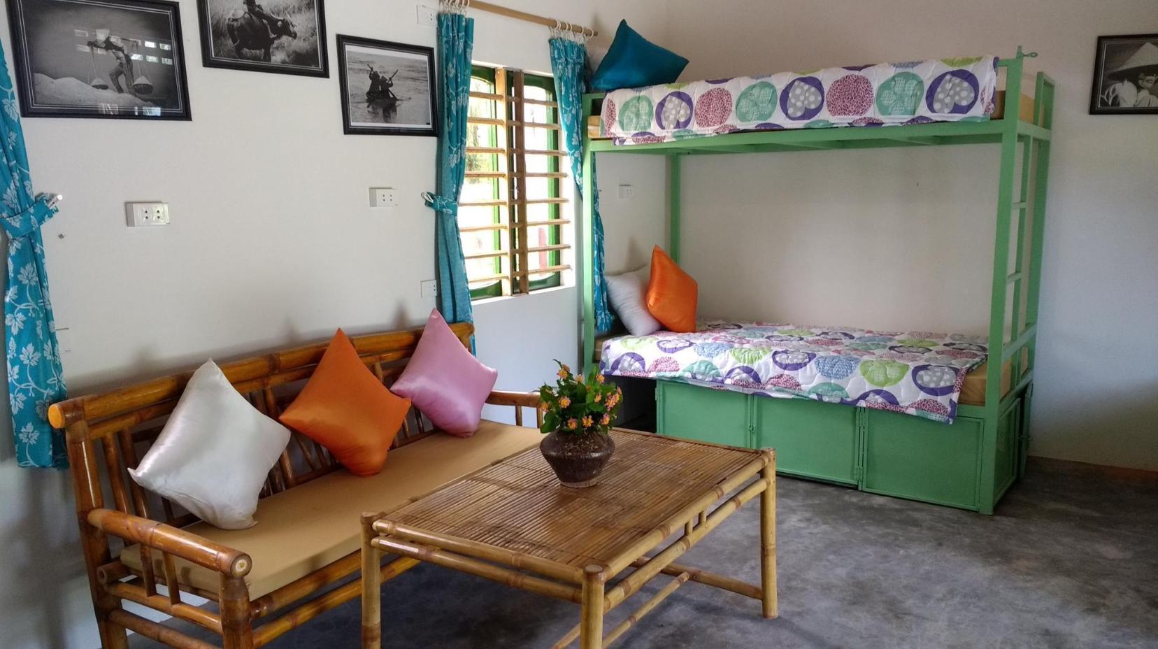 Single Bed in Mixed Dormitory Room - Bed