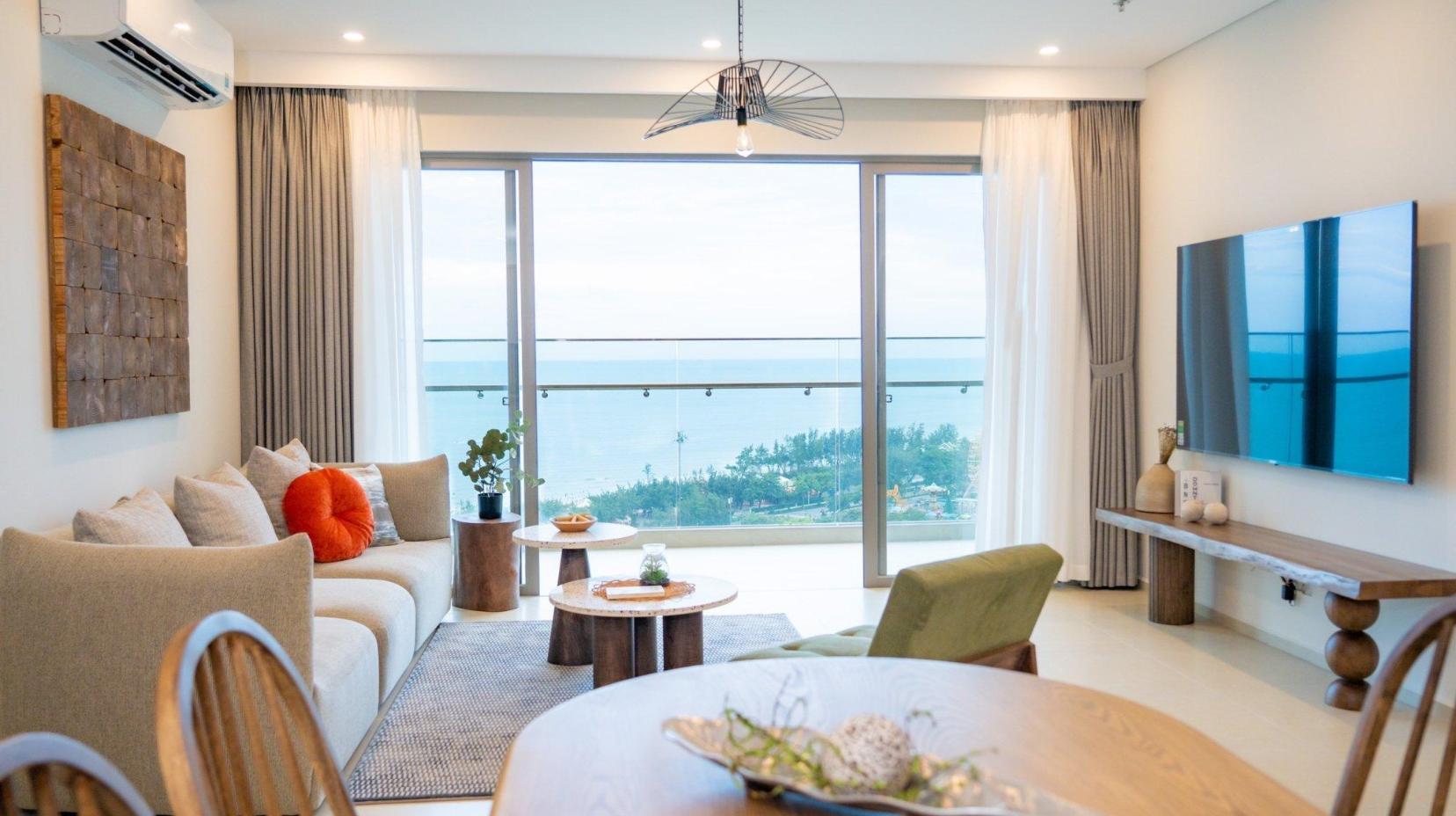 3-Bedroom Superior Ocean View Apartment - Guestroom