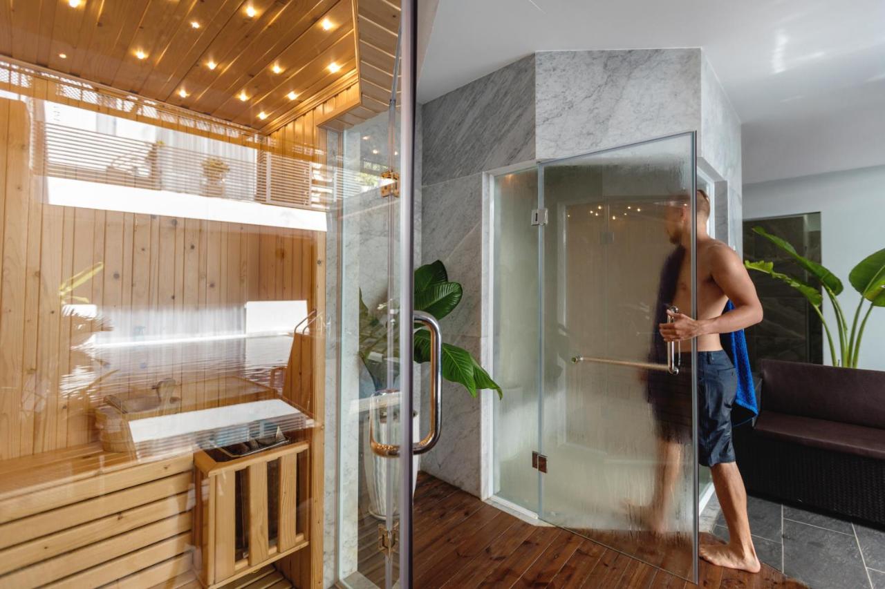 Steamroom